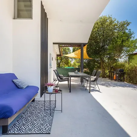 Eco House Corinne